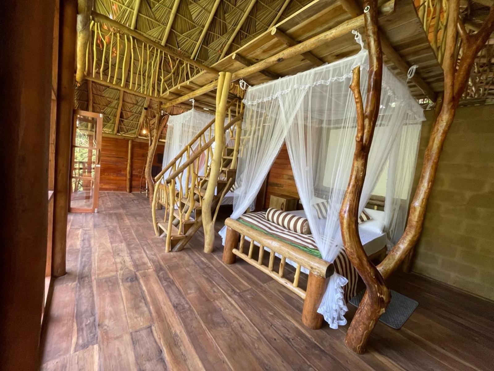 Wood Palace إيلا المظهر الخارجي الصورة