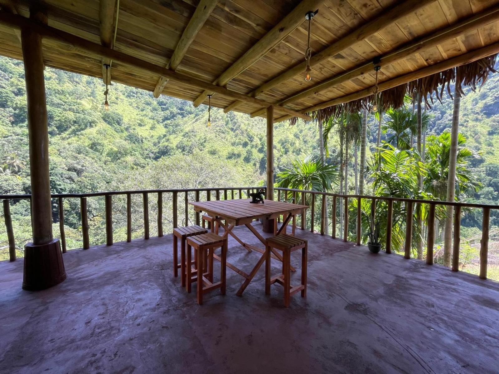 Wood Palace إيلا المظهر الخارجي الصورة