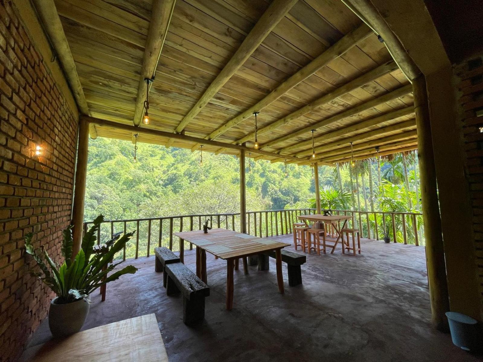 Wood Palace إيلا المظهر الخارجي الصورة