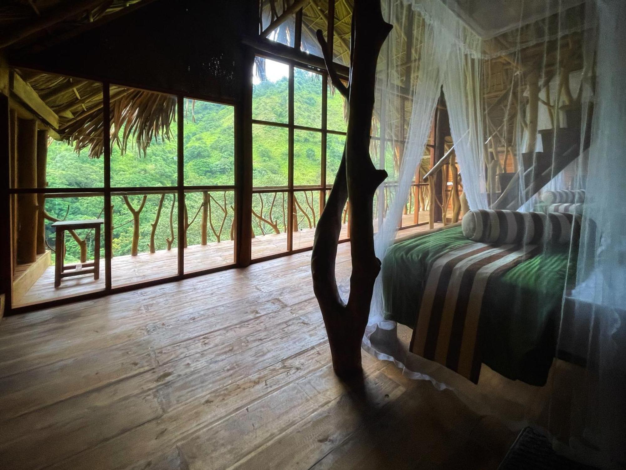 Wood Palace إيلا المظهر الخارجي الصورة
