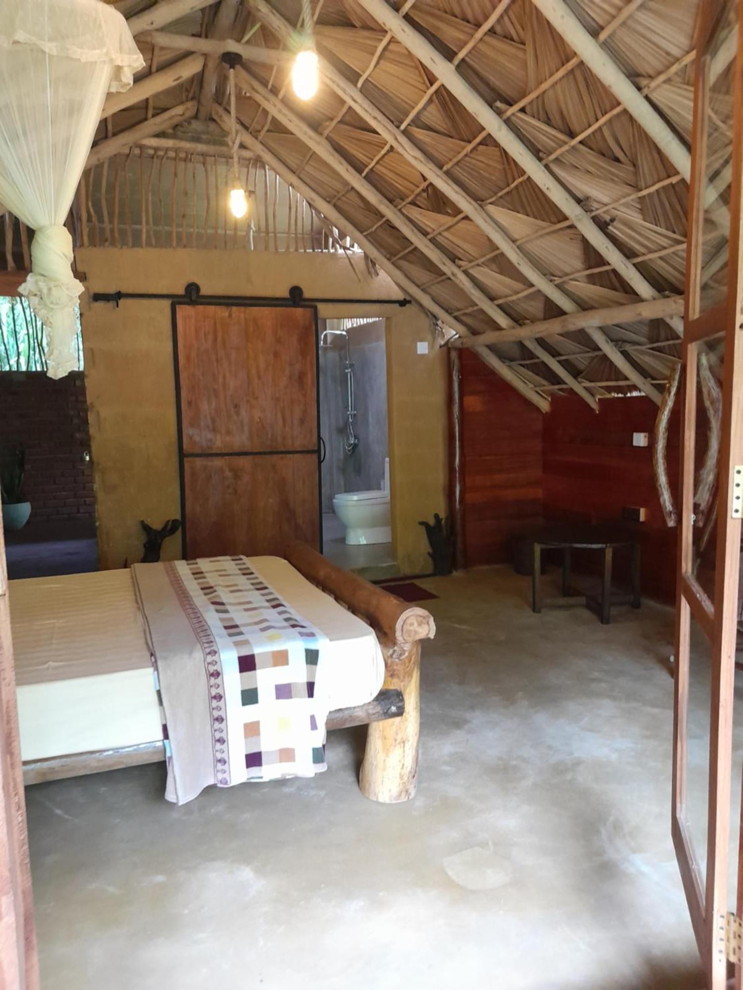 Wood Palace إيلا المظهر الخارجي الصورة